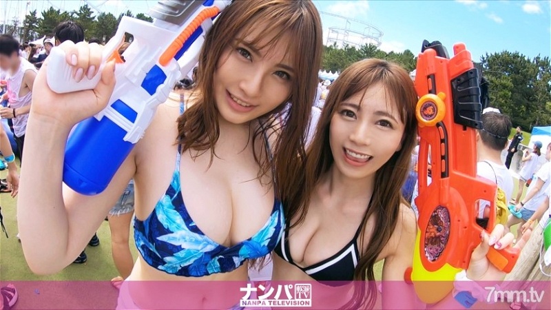 GANA-2142 Fa ● Fa ● Splash Nampa！在主題公園舉辦的祭典中發現的漂亮泳裝！會場的熱度如此之高，我能順利帶回家！一個人站在浴室裡，另一個人在做頑皮的惡作劇，4P就這樣開始了♪-jku