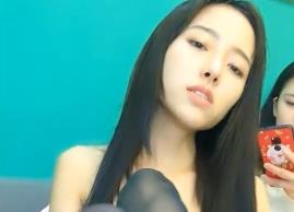 超美女神贝贝下海黄播密码房和闺蜜大尺度表演今晚要好好撸一炮<script src=