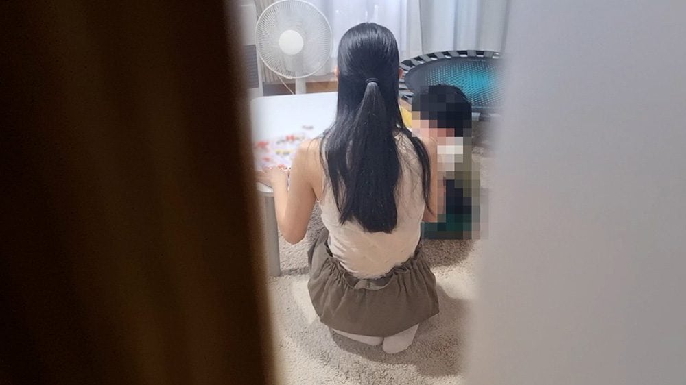 【個人】自稱原寫真巨乳妻子，強行在起居室插入。被孩子發現了。-cd2