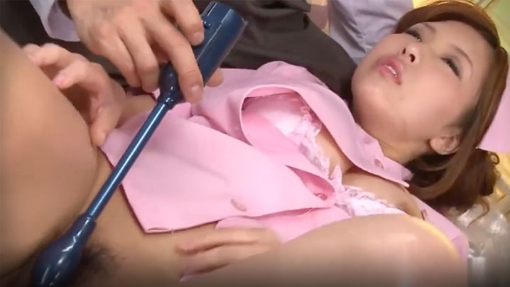 我的美女護士好會色情服務，完美的肉體翹臀一看就像操